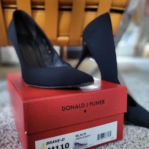 Donald J. Pliner Brave stiletto heels crepe elastic fabric and leather size 11